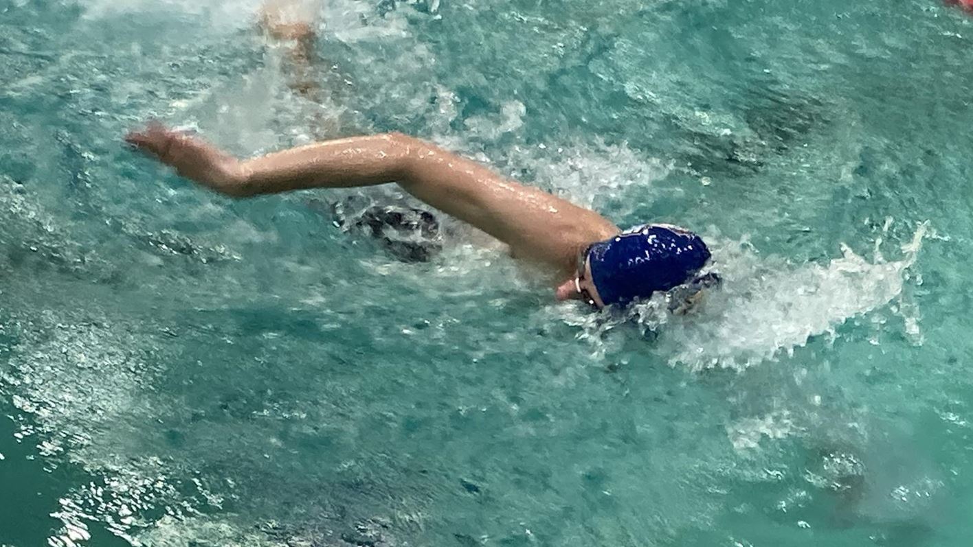 Swim Action 2