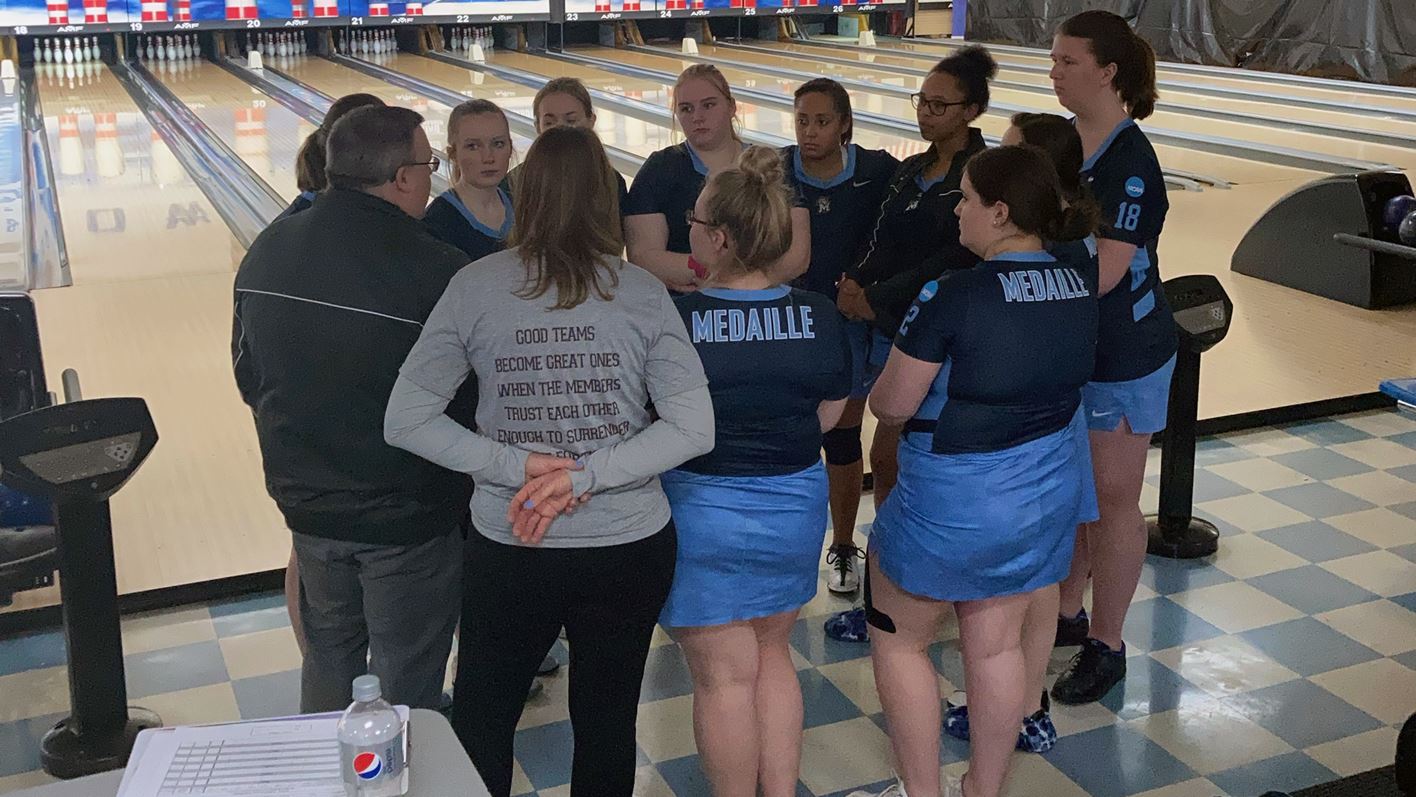 WBowl Huddle